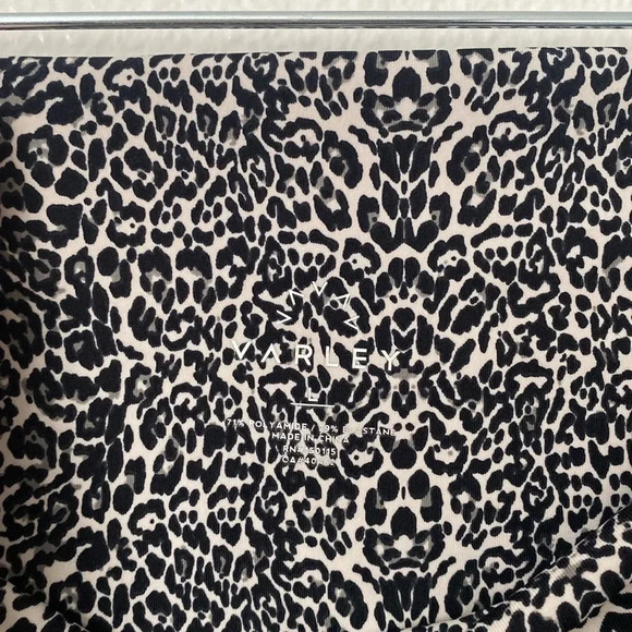 Varley L Montero Leggings in Molten Leopard Print - Picture 3 of 8